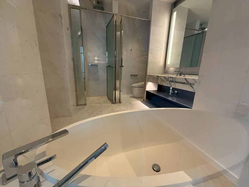 Four Seasons Private Residences 2 bedrooms