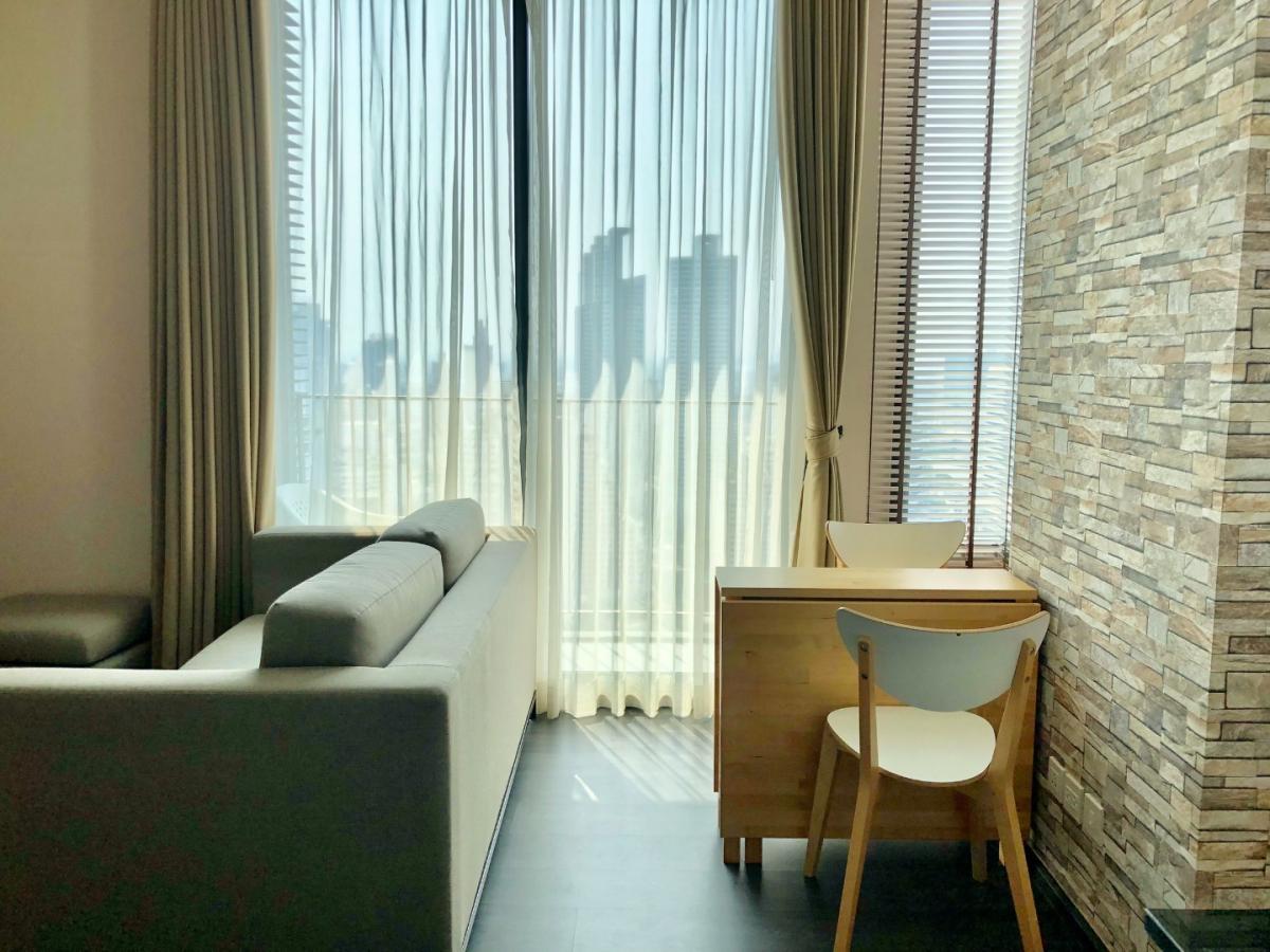 เอดจ์ สุขุมวิท 23 Coner unit