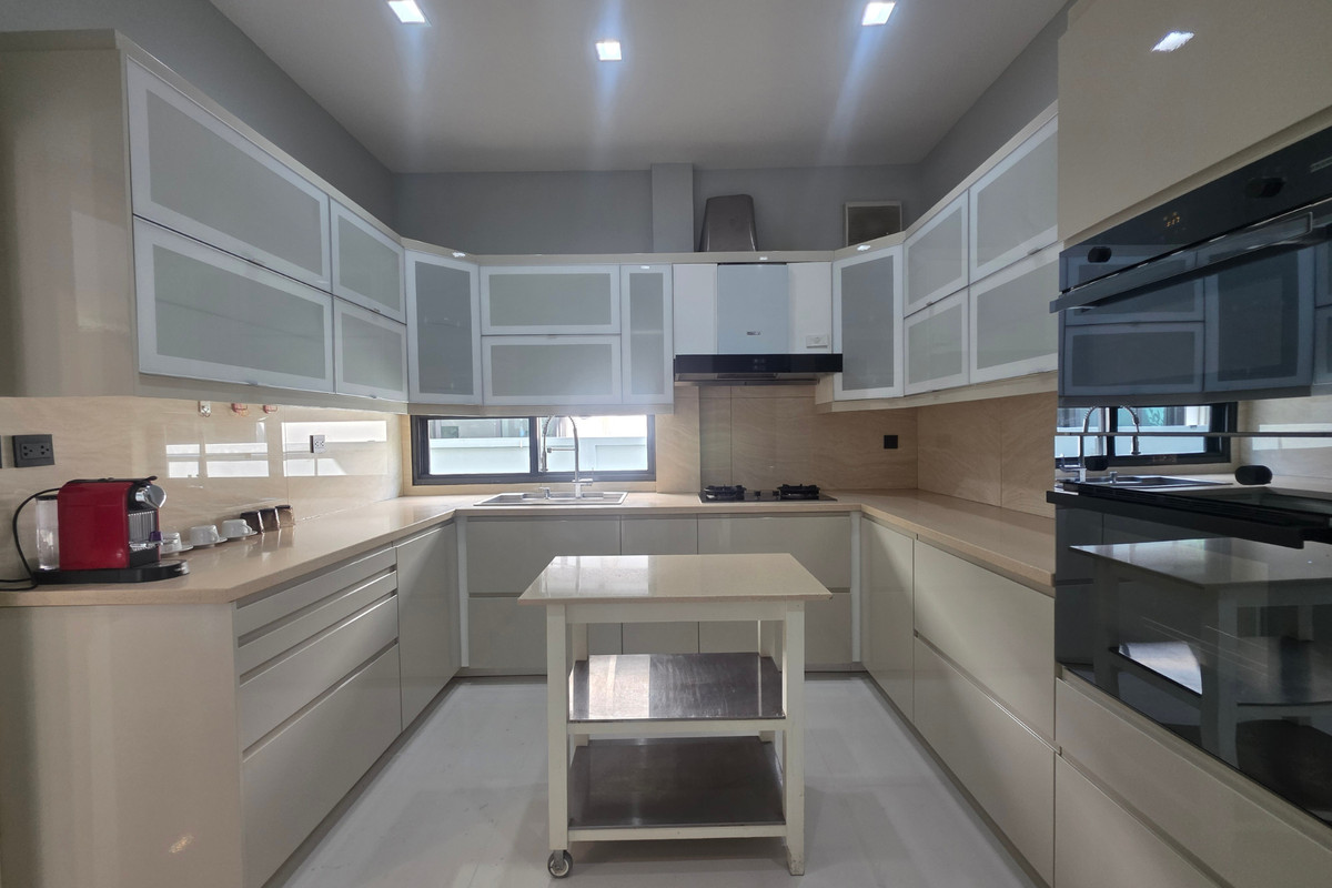 Grand Bangkok Boulevard พระราม 9