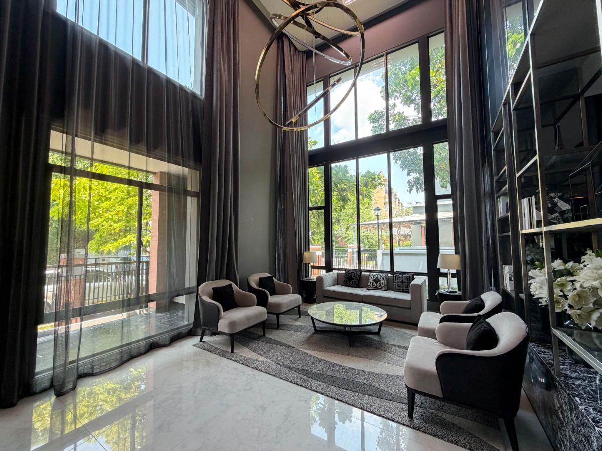 Grand Bangkok Boulevard พระราม 9