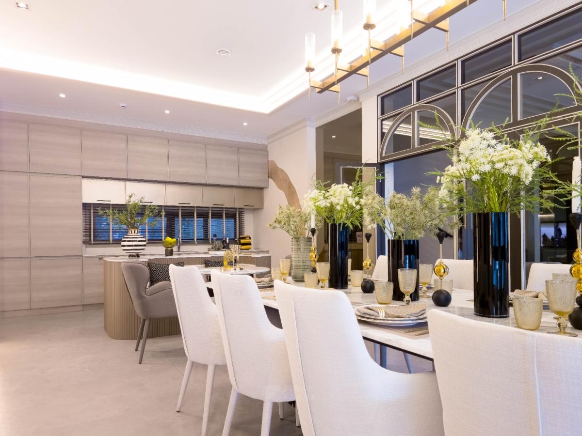 แกรนด์ บางกอก บูเลอวาร์ด ยาร์ด บางนา Belvedere 620 ตร.ม.