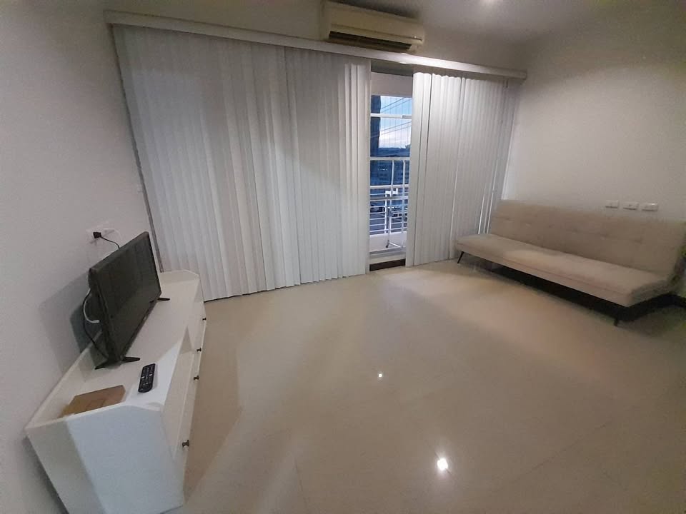 บ้านกลางกรุง สยาม - ปทุมวัน (Baan Klang Krung Siam - Pathumwan)