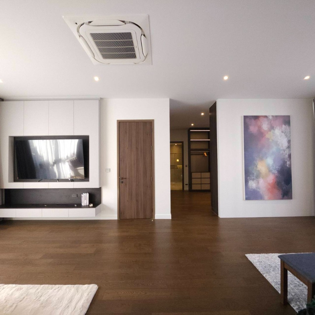 BuGaan Krungthep Kreetha (บูก้าน กรุงเทพกรีฑา) สไตล์ Modern Luxury ลิฟต์ส่วนตัว