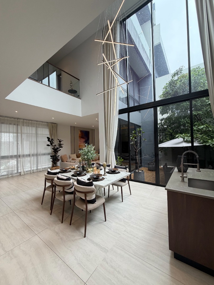 BuGaan Krungthep Kreetha (บูก้าน กรุงเทพกรีฑา) สไตล์ Modern Luxury ลิฟต์ส่วนตัว