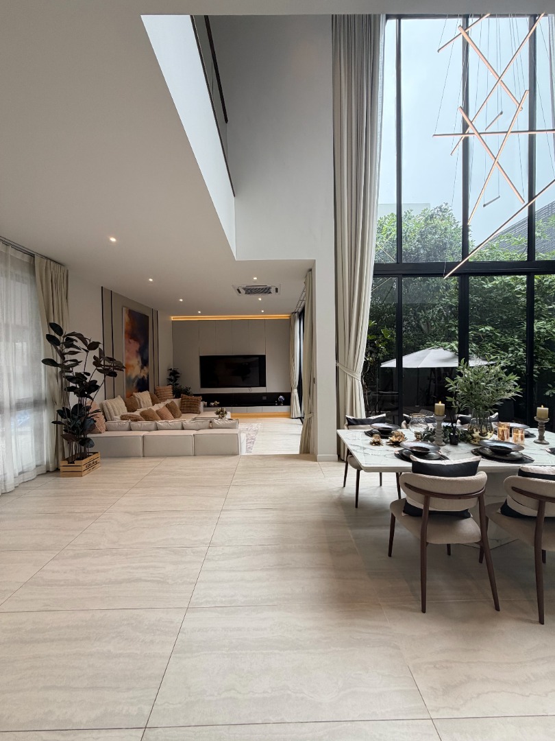 BuGaan Krungthep Kreetha (บูก้าน กรุงเทพกรีฑา) สไตล์ Modern Luxury ลิฟต์ส่วนตัว
