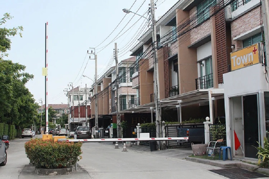 ทาวน์พลัส-หัวหมาก